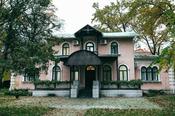 В Киеве собираются уничтожить отреставрированную 120-летнюю 