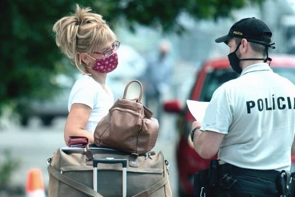 Шутка не удалась: в Польше задержали и оштрафовали украинку из-за 