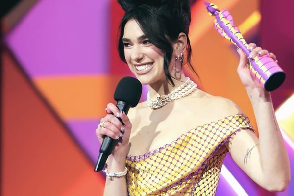Победители музыкальной премии Brit Awards 2021: список