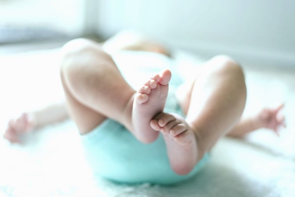 Женщина родила ребенка в переходе возле станции киевского метро 