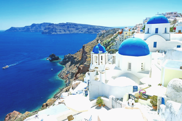 Греция открыла границы для украинских туристов: какие правила въезда действуют