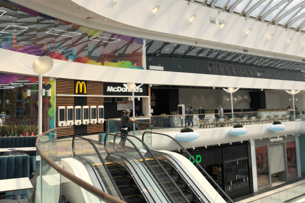 Компанія МакДональдз відкрила 100-й ресторан в Україні 