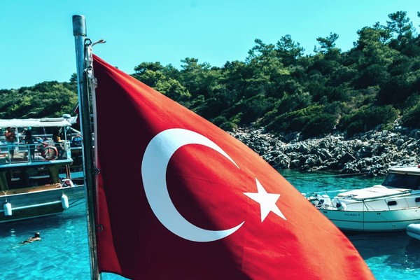 Турция вернула требование сдавать ПЦР-тесты для туристов из Украины