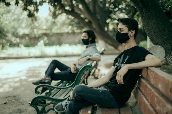 В Украине официально продлили карантин до конца лета