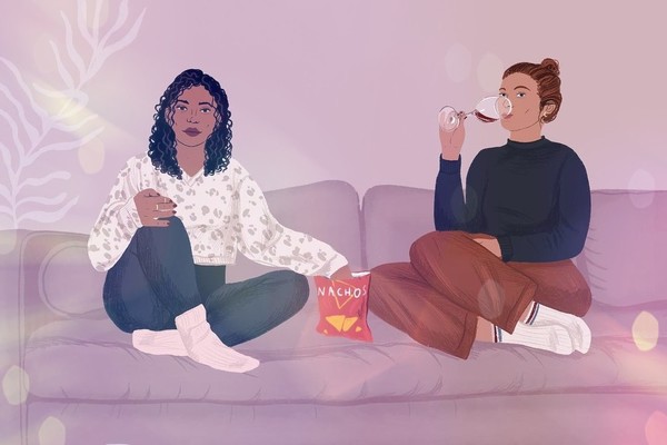 Топ подкастов о женщинах, над которыми можно посмеяться, как с подругой