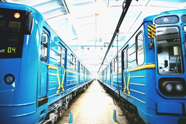 В метро Киева обнаружили тысячи опасных вирусов: как пассажирам себя обезопасить