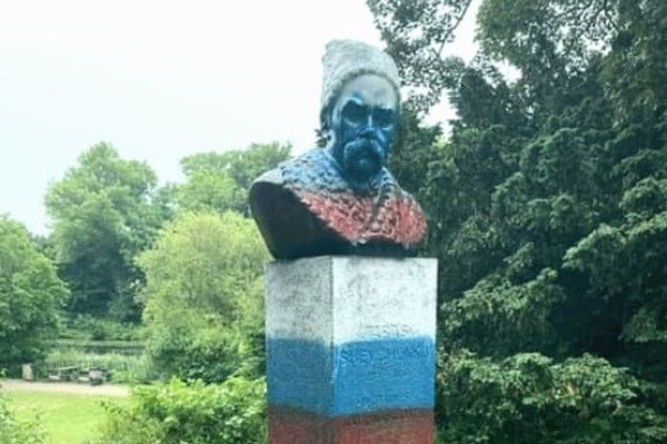 В Дании осквернили памятник украинскому писателю Тарасу Шевченко (фото)