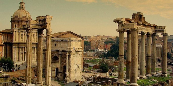 Жалаңаш әйел зәр шығару видеосы