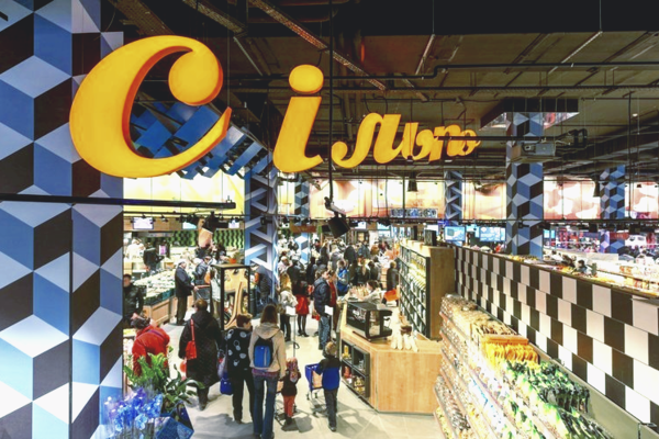 Маркетинг директор стартапов Fozzy Group Слава Баранский посмеялся с вышиванок 