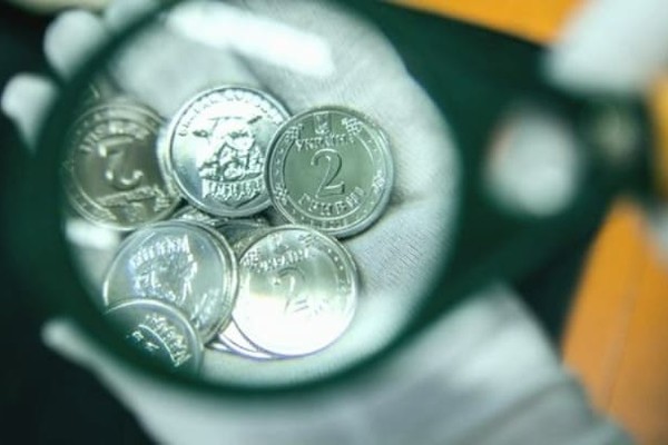 В Украине изменят дизайн монет номиналом в 1 и 2 гривны (видео)