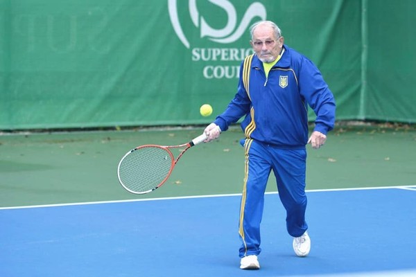 Украинский 97-летний теннисист попал в Книгу рекордов Гиннесса