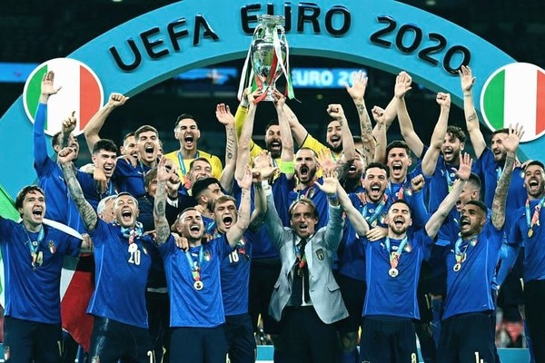 Финал Евро-2020: Италия победила Англию и стала чемпионом Европы по футболу
