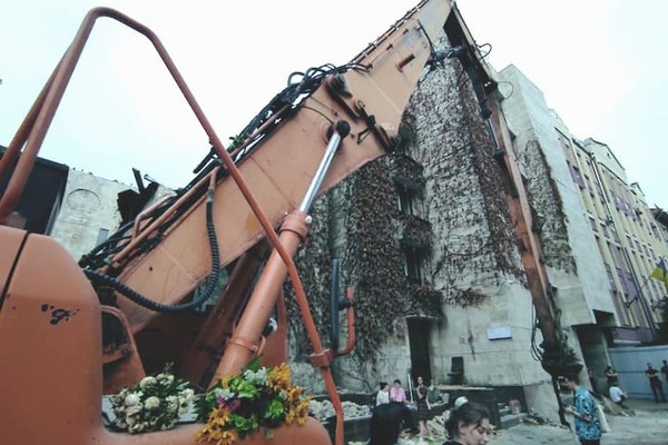 Суд запретил сносить здание 