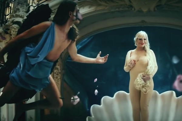 Парижский Лувр и итальянская галерея подадут в суд на Pornhub