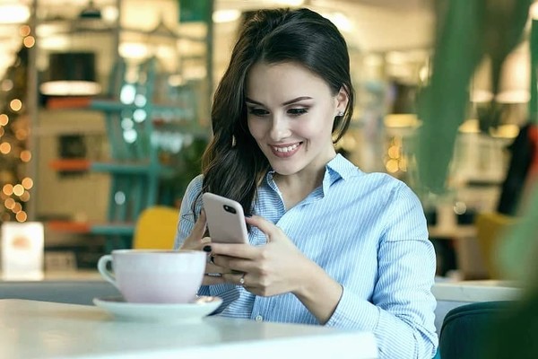 В Украине запустили услугу перевода денег на карты банков через номер телефона