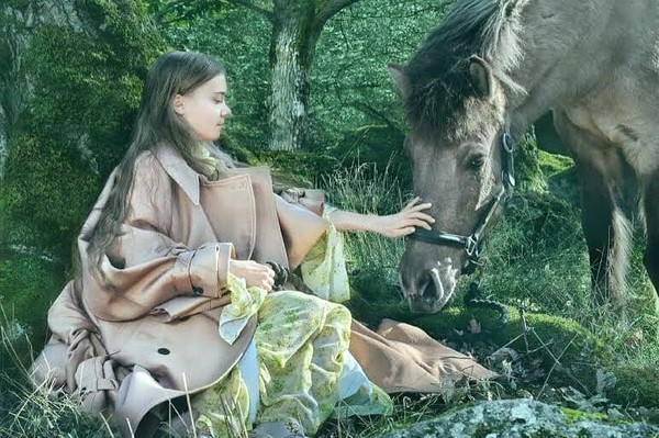 Грета Тунберг попала на обложку Vogue и обвинила индустрию моды