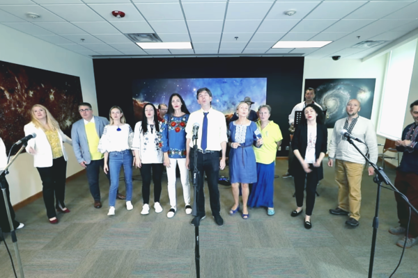 Посольство США поздравило украинцев с Днем Независимости песней группы «Kozak System»