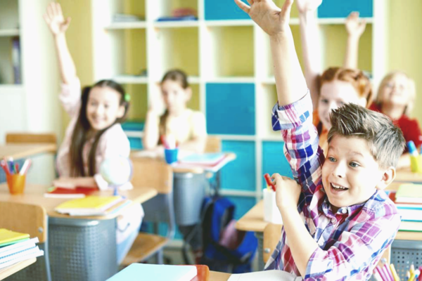 В Киеве все школы переведут на электронные журналы