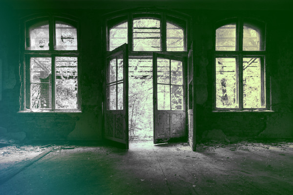 Самые интересные заброшенные места Киева: история и обзор (фото)