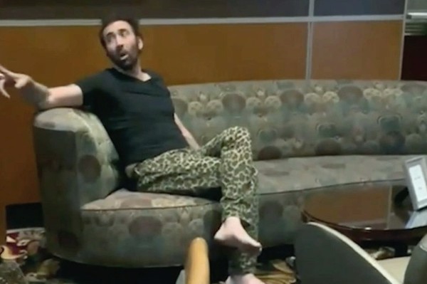 Николаса Кейджа приняли за бомжа и выгнали из модного ресторана (фото, видео)