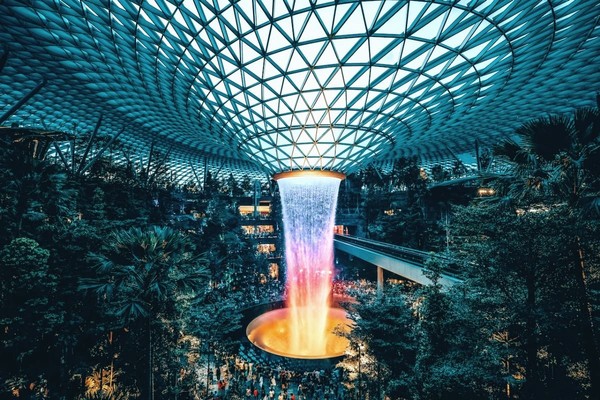 Туристы назвали 10 лучших аэропортов мира в 2021 году (фото)