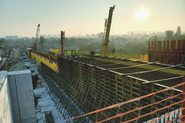 В Киеве строить метро на Троещину будут в пять этапов: сейчас работают над двумя тоннелями