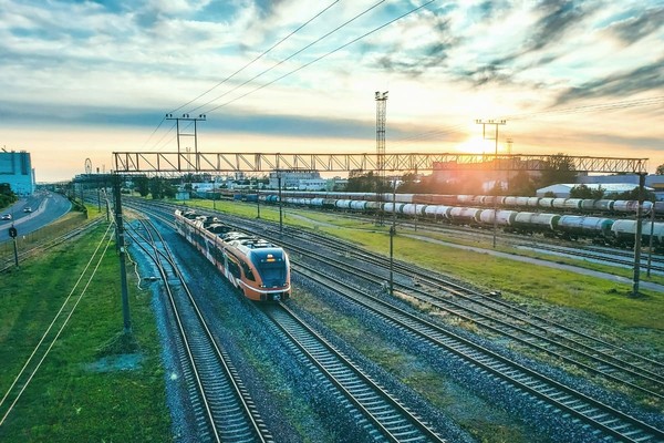 Юрист рассказала насчет недопуска пассажиров на поезд без COVID- сертификата