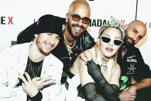 Украинский режиссер снял документальный фильм о певице Мадонне