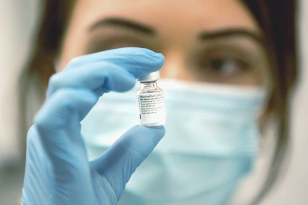 В МОЗ делают справку для людей, которые имеют противопоказания к вакцинации 