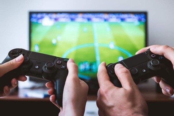 Черная пятница 2021: лучшее время для покупки игровой консоли