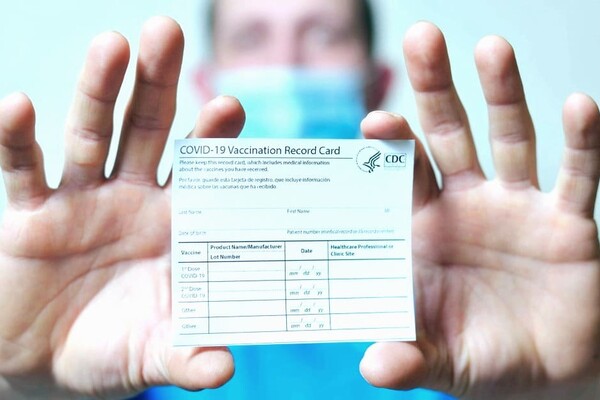 За использование поддельных COVID-документов накажут штрафом или тюрьмой