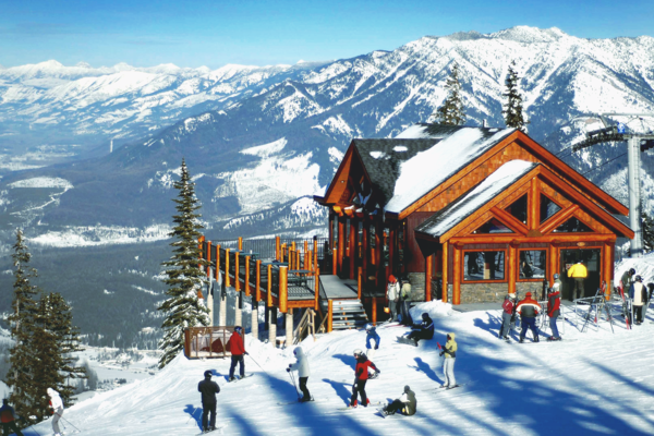 Украинские горнолыжные курорты будут принимать только вакцинированных