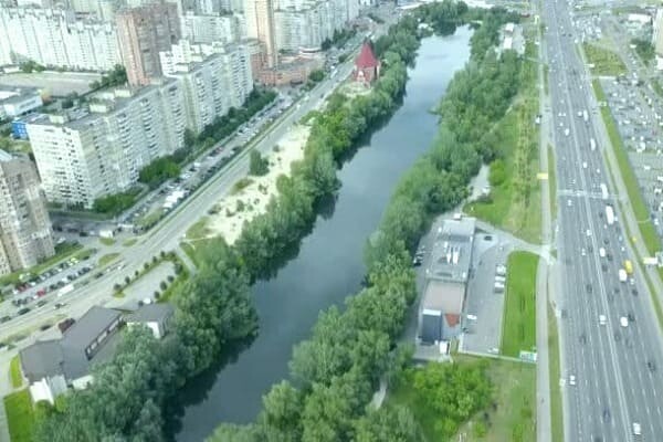 В Киеве планируют создать новый парк с амфитеатром, памп-треком и набережной (фото)