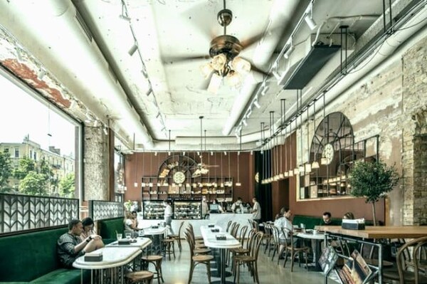 В заведении 