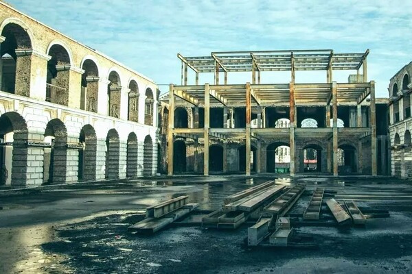 Как выглядит Гостиный двор в Киеве в 2021 году 