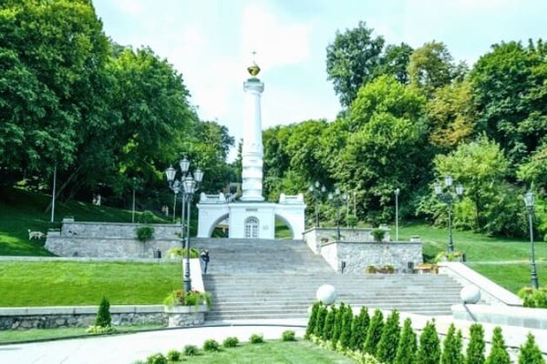 Колонна Магдебургского права в Киеве 