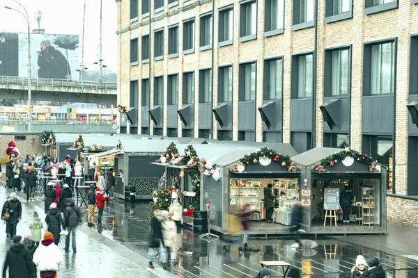 В Киеве на Демеевской площади заработает зимний праздничный городок