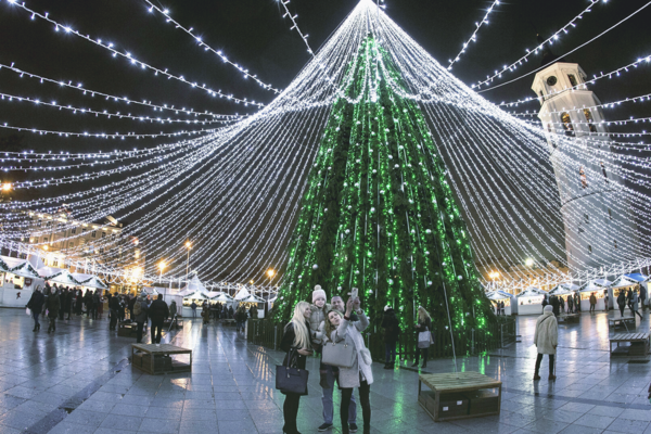 Балет и белый квадрат: какими будут главные елки страны в последующие годы