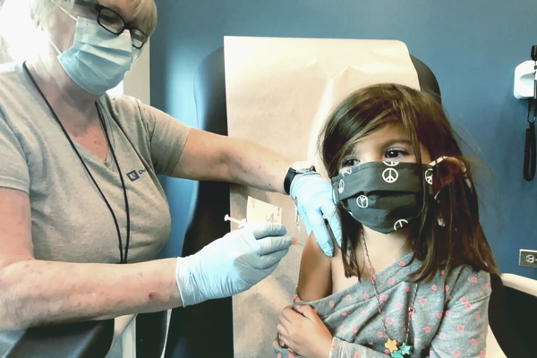 В Бразилии одобрили детскую вакцинацию от 5 до 11 лет и включили ее в календарь прививок