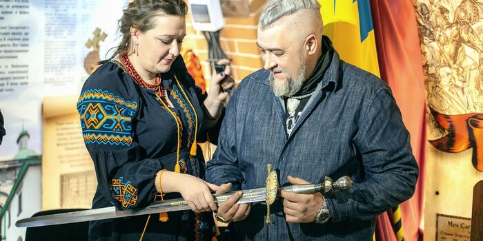 Реплика меча Сагайдачного || Никита Печеник/dyvys.info