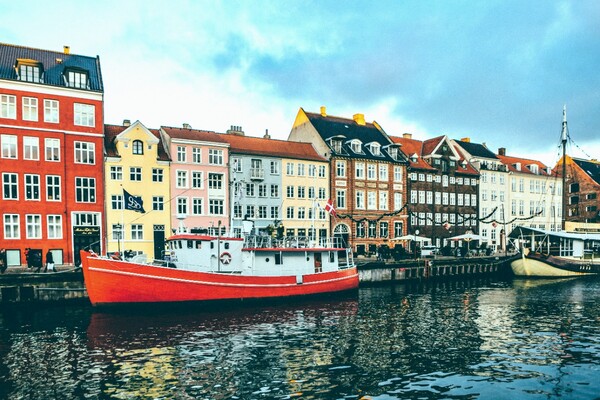 Дания намерена отказаться от всех коронавирусных ограничений в стране