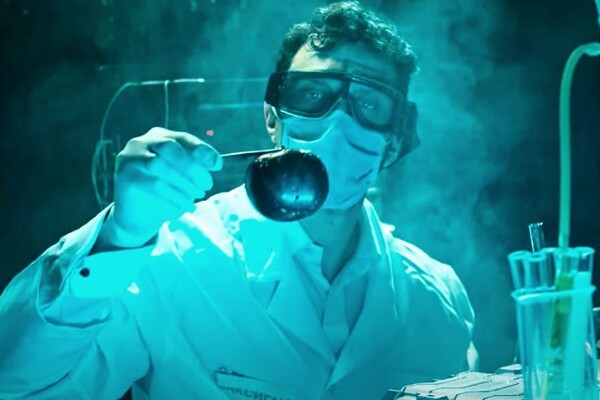 Кадр из Apple-Man 