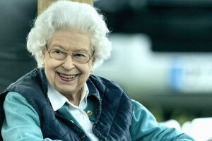 Королева Елизавета II будет выпускать фирменные соусы