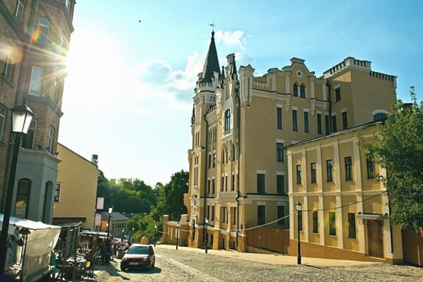 Замок Ричарда Львиное Сердце 