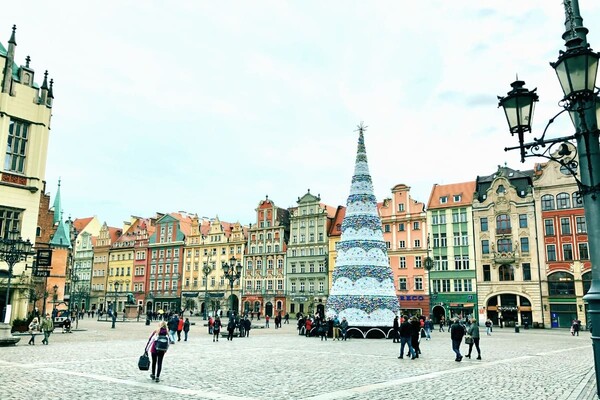 В Польше меняют условия карантина для приезжих
