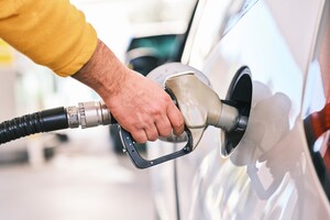 В Україні встановили середню ціну на літр бензину та дизелю