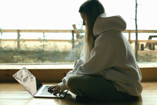 Пострадавшим от войны украинцам предлагают бесплатно выучить Front-end разработку 