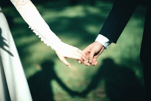 В Украине предлагают разрешить женщинам брак сразу с несколькими мужчинами