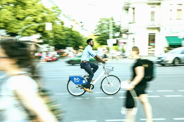 Ходьба и езда на велосипеде могут улучшить психическое здоровье 