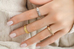 Где купить недорогие золотые кольца для женщин и мужчин